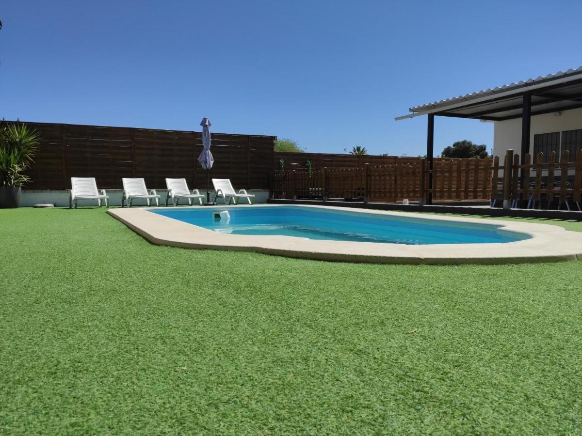 Chalet En El Aljarafe A 15 Min De Sevilla Luaran gambar